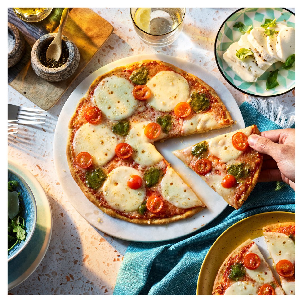 Dr. Oetker Mozzarella Pizza (335g)